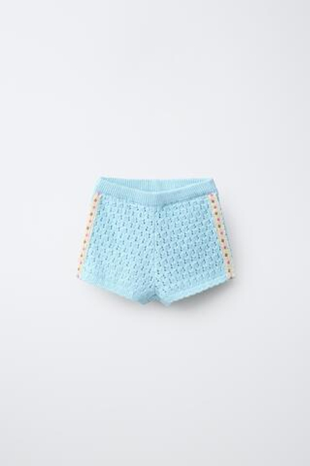 ZARA ТРИКОТАЖНЫЕ ШОРТЫ С ВЫШИТЫМИ ЦВЕТАМИ, НЕБЕСНО-ГОЛУБОЙ