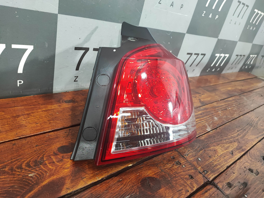 Фонарь задний правый Chevrolet Cruze 09-16 Б/У Оригинал 95127057