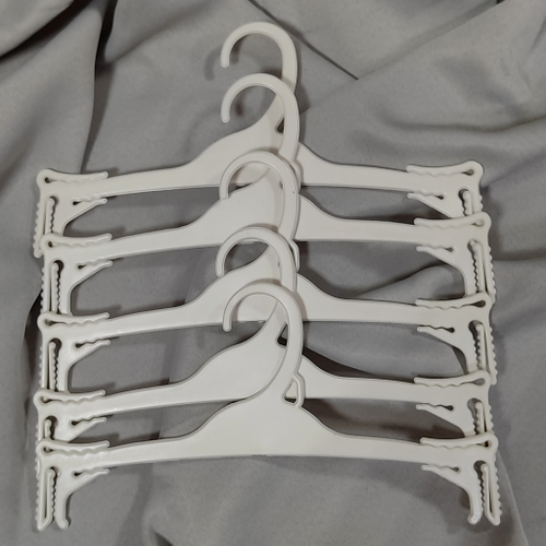 Вешалка для белья белая