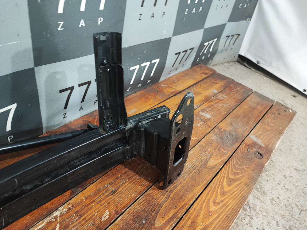 Усилитель переднего бампера Kia Rio 4 (FB) 17-нв Б/У Оригинал 64900H0000