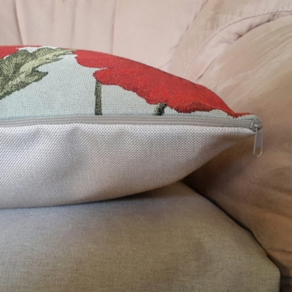 Декоративный гобеленовый чехол для интерьерной подушки Маки Красные и Белые 47*47