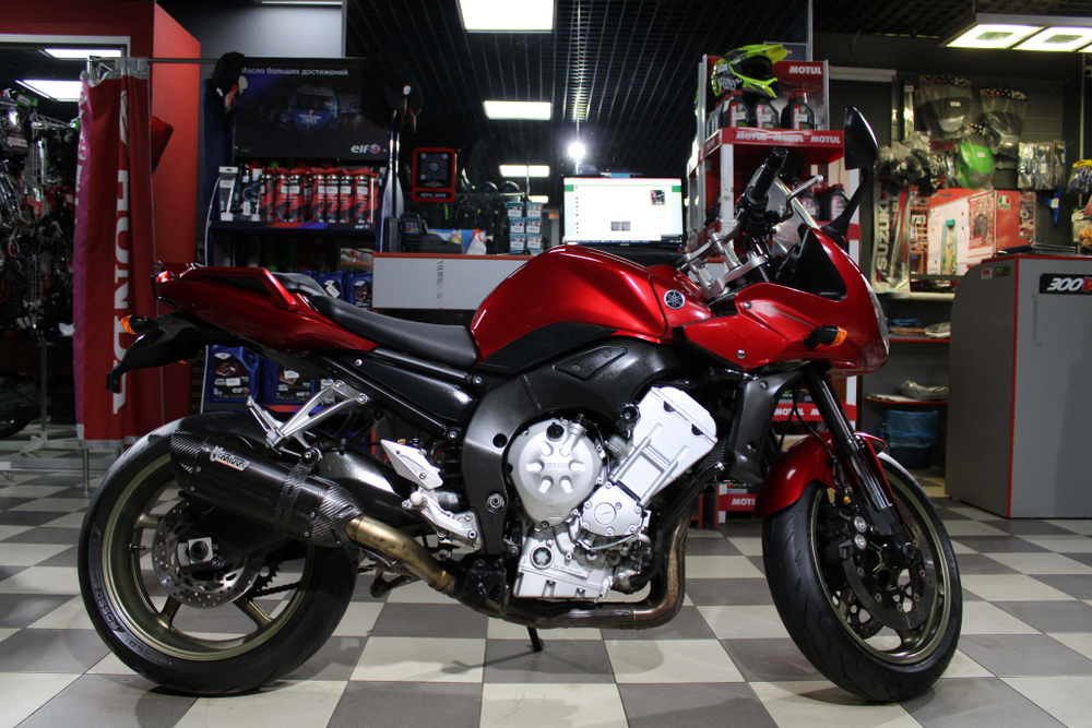 Yamaha FZ1-S FAZER  RN21J-001460