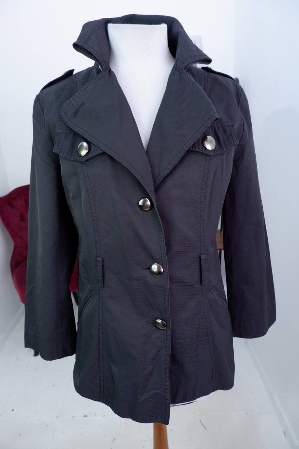 Куртка Oggi для городских будней, визуально на 46/48 размер