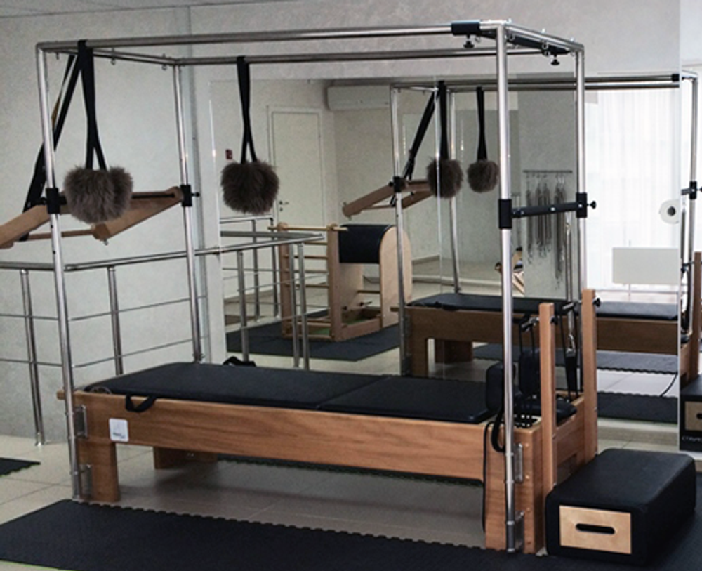 Комбинированный стол трапеция Pilates Plus