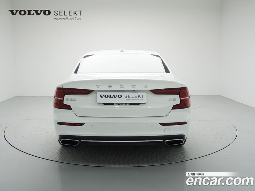 Volvo S60 3 Generation B5 Inscription (12.2022)