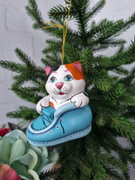 Котик в ботинке игрушка из фарфора