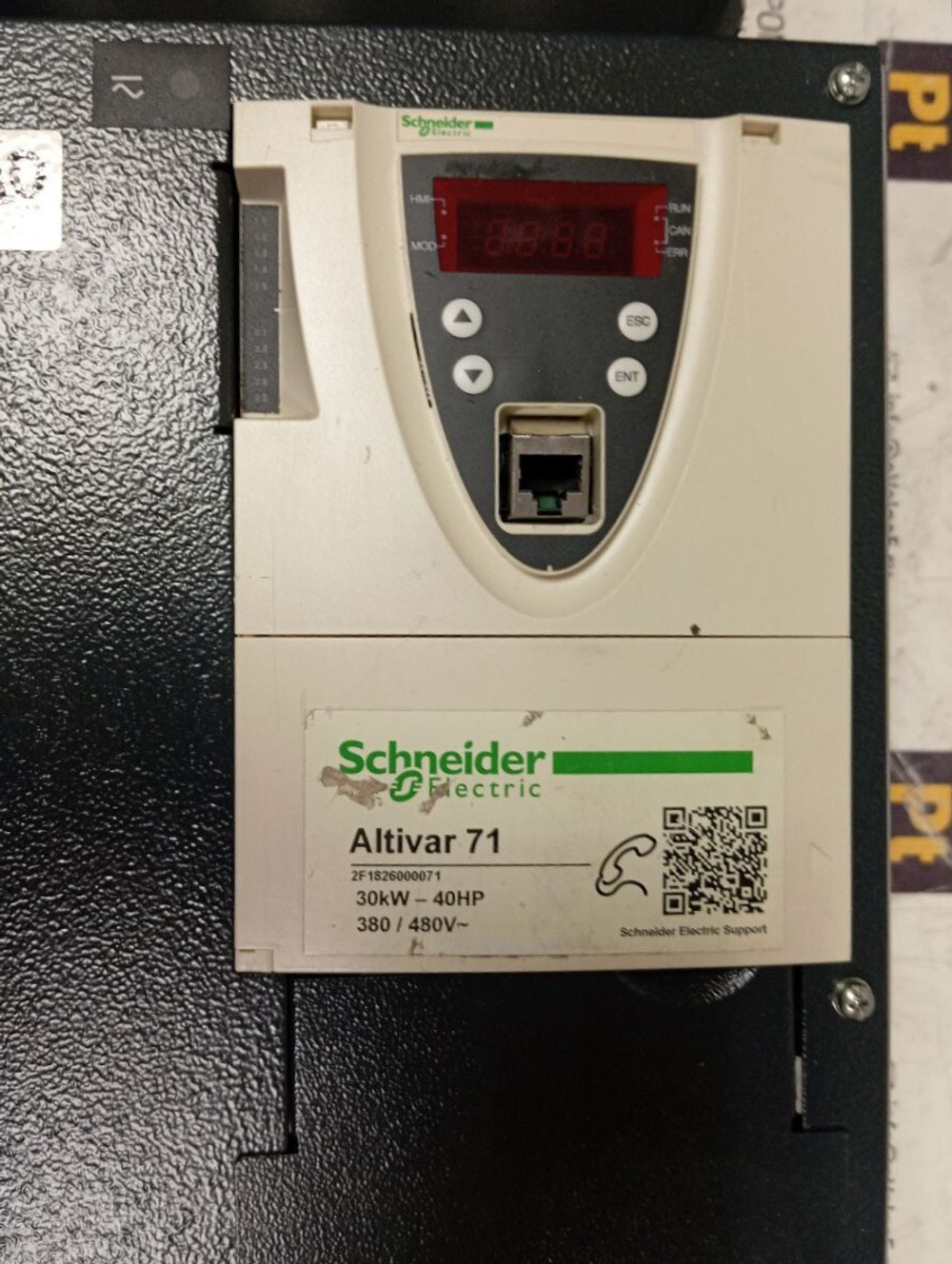 S.E. ATV71HD30N4 б/у