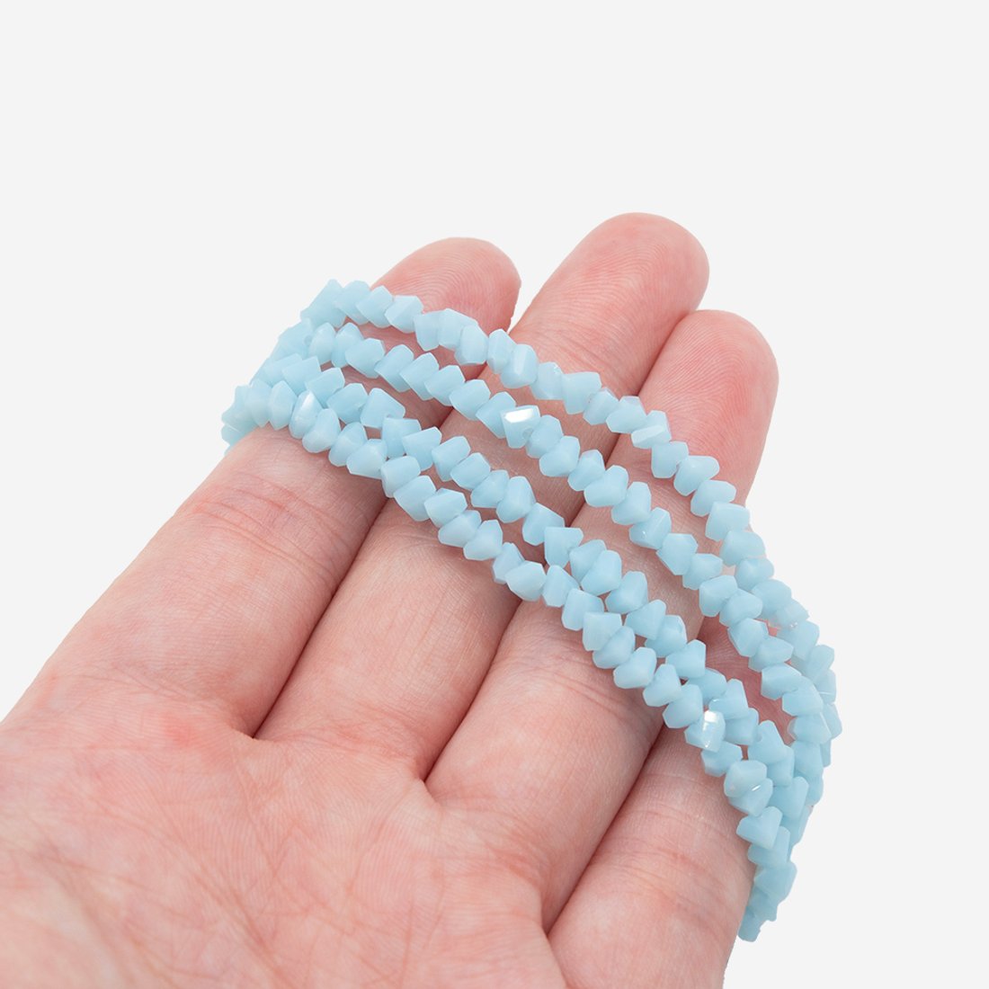 Хрустальные бусины в форме треугольника, оттенок "Матовый голубой", 4мм