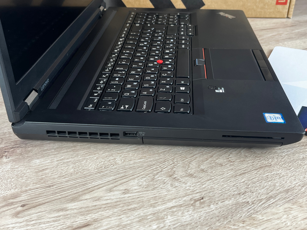 Ноутбук Intel Lenovo ThinkPad P70, Core i7-6700HQ, 17.3", FHD, IPS, 8 Gb RAM, 256 Gb SSD, Quadro M600M 2Gb, Windows Pro, Чёрный, Русская раскладка