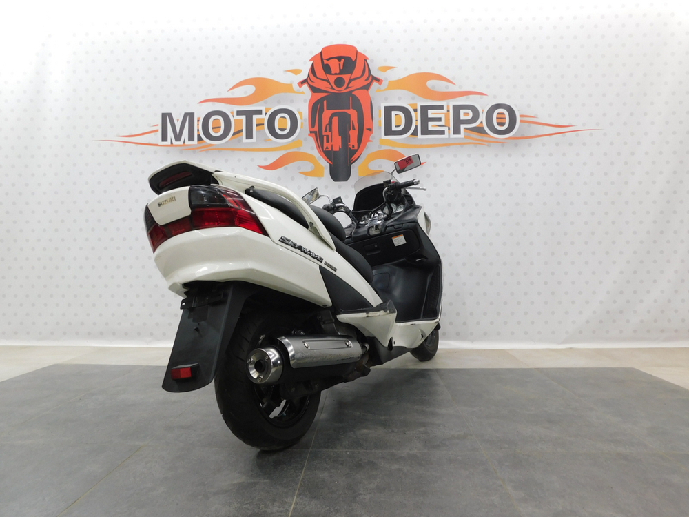 Suzuki Skywave 250 S 038353