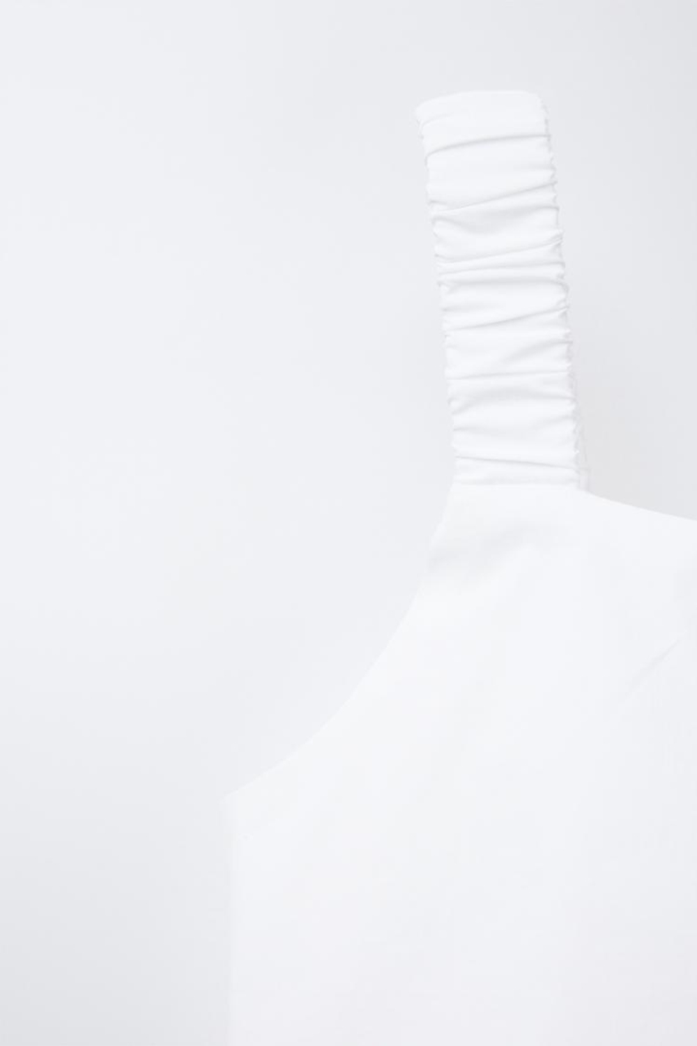 ZARA ТОП С ВОЛАНАМИ, БЕЛЫЙ