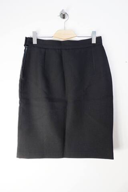 Юбка прямого кроя, визуально на 48/50 размер