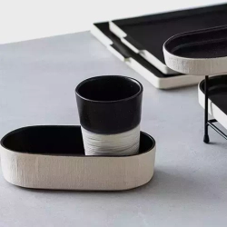 Тарелка 20х36.5см Costa Nova Notos черно-белая