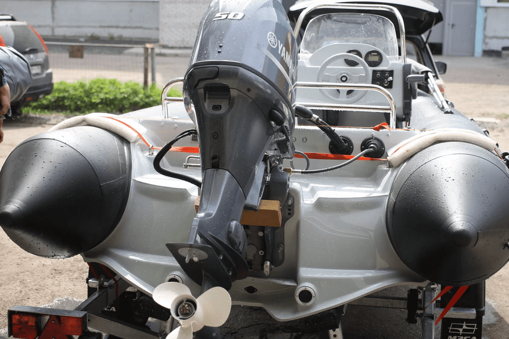 Лодка РИБ БУРЕВЕСТНИК 450 MAX