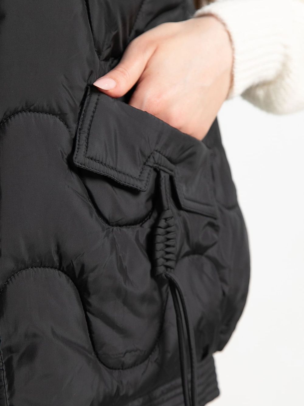 Жилет утепленный Фрия (черный) Б15290-4М LT Collection