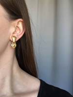 Клипсы с подвесками Moschino