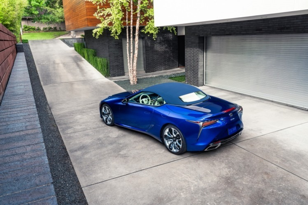 Lexus LC 500h Convertible Regatta Edition (2024)