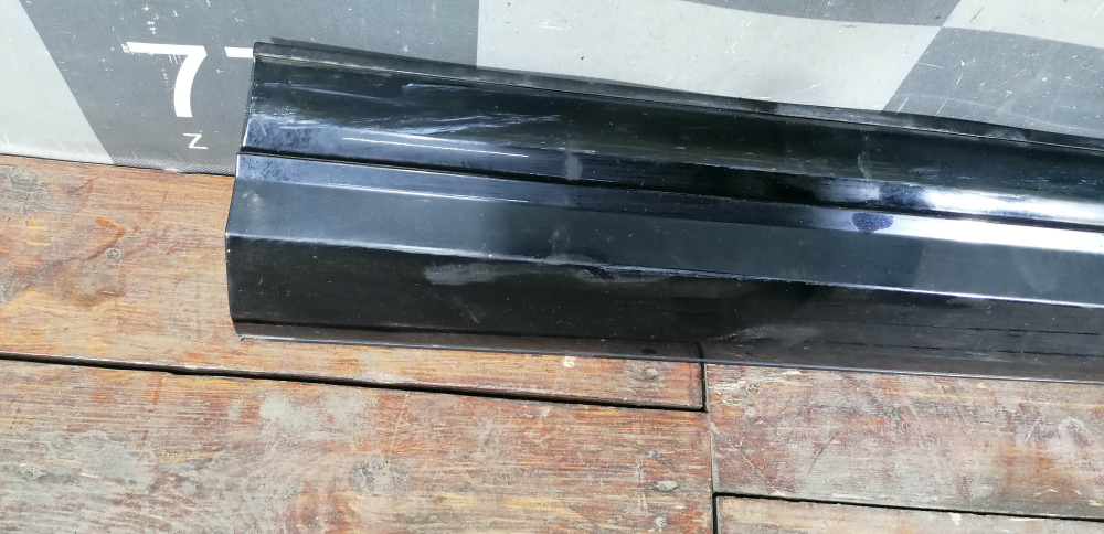 Накладка двери передней правой Geely Tugella 19-нв Б/У Оригинал 5075050000