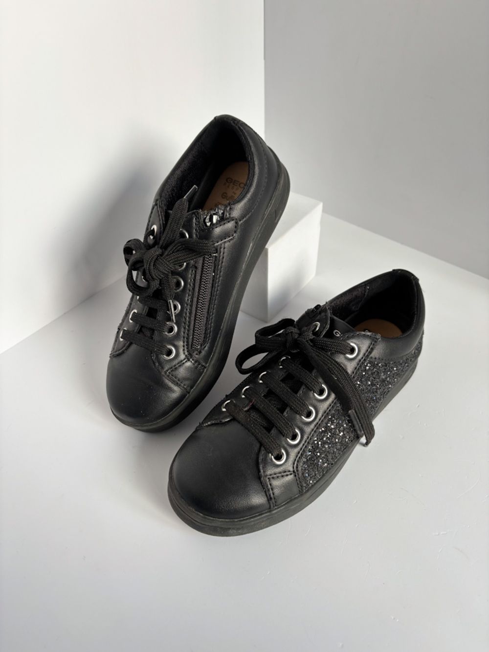 Кроссовки Geox, 33