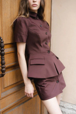 “Noir de Fleur” Жакет приталенный с коротким рукавом