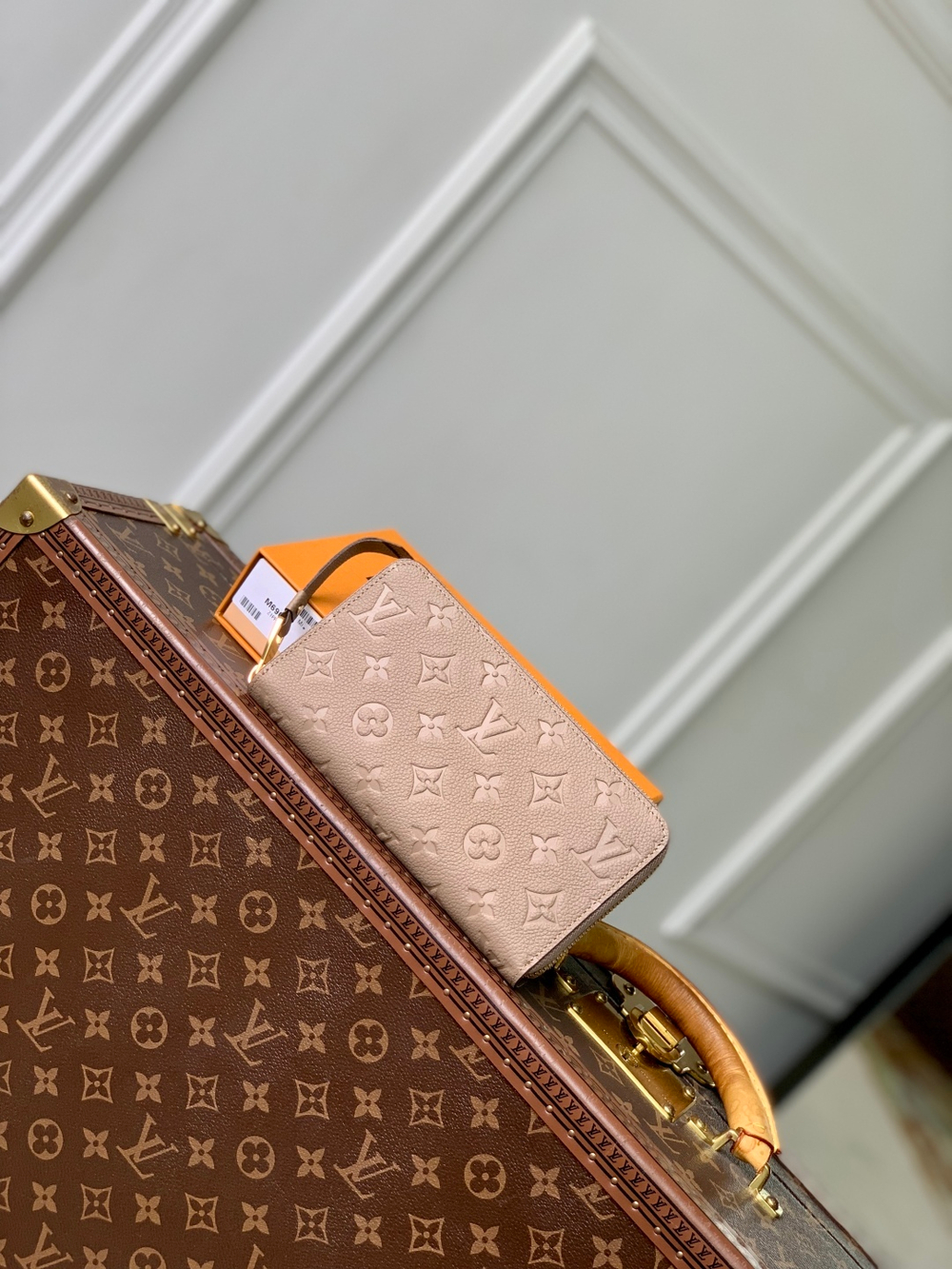 Louis Vuitton Zippy Wallet