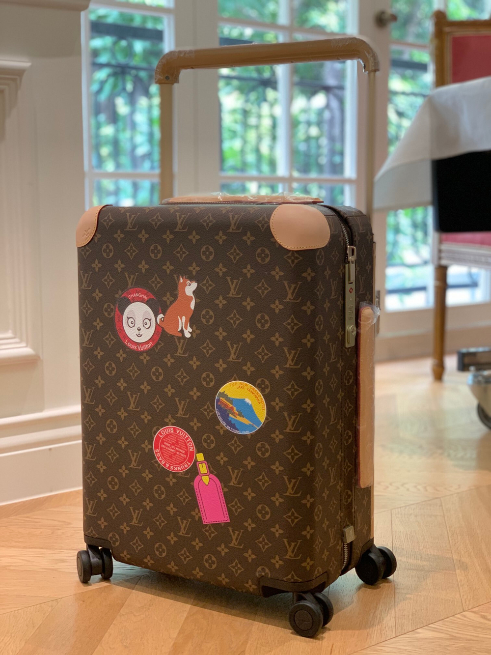 Louis Vuitton Horizon 55 Suitcase