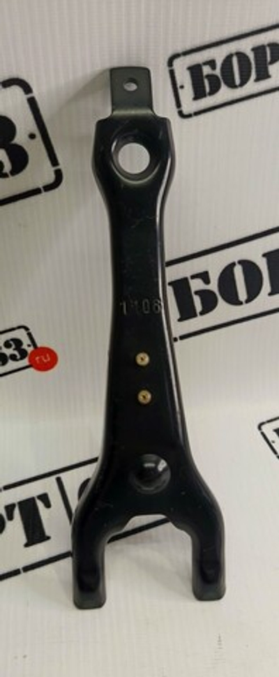 Вилка включения сцепления 2101