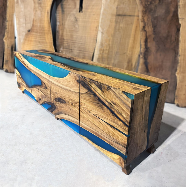 Шкаф из массива ореха «Океаническая лазурь»