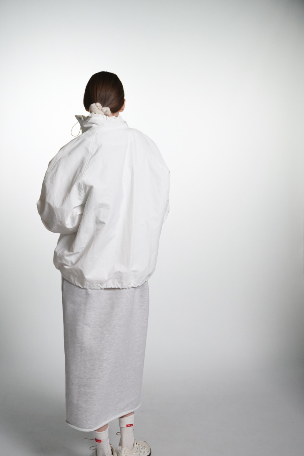 Ветровка белая