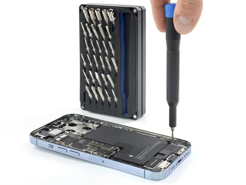 Замена нижнего шлейфа разъем зарядки и синхронизации микрофоны на iPhone 13