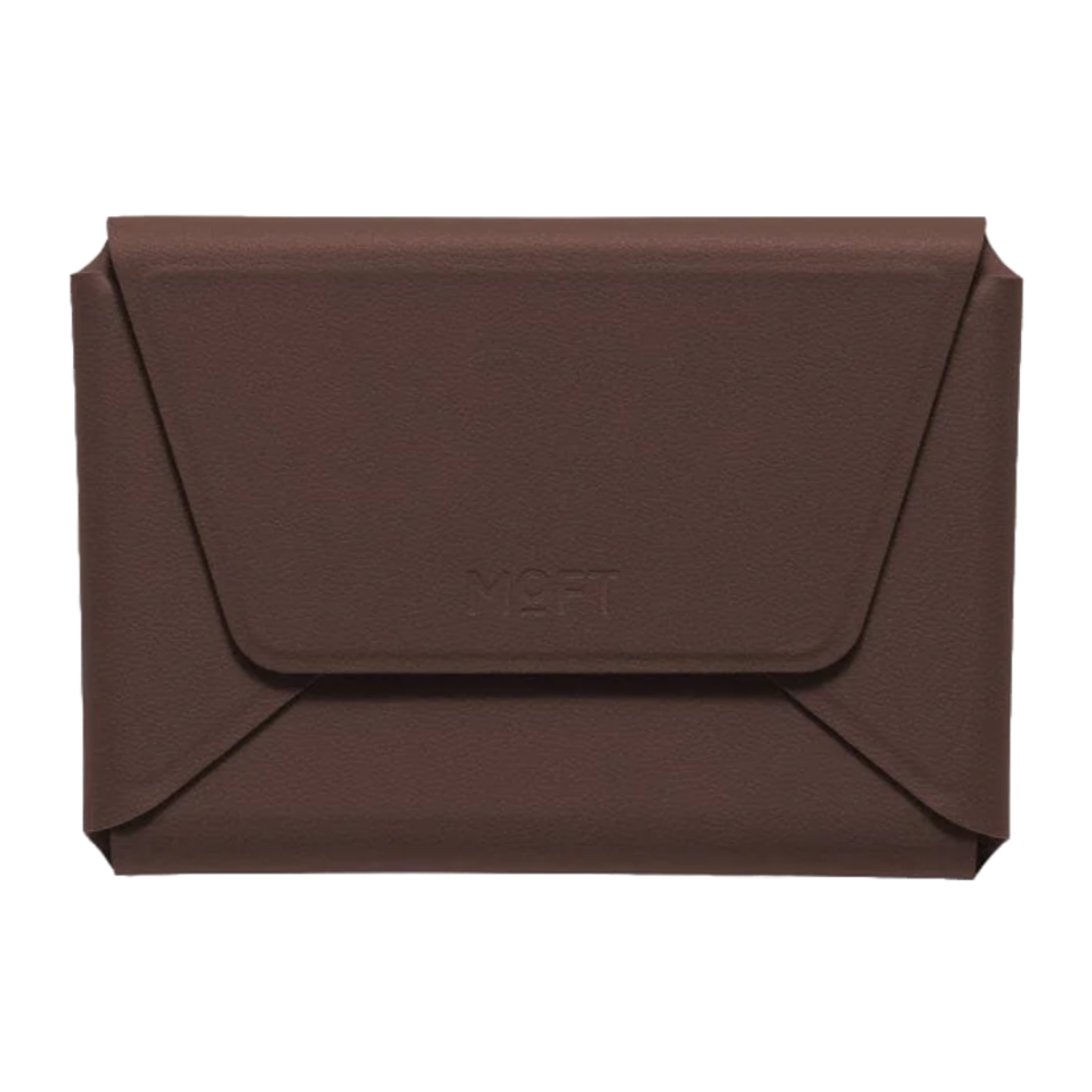 Кожаный чехол-бумажник MagSafe с подставкой MOFT Snap Field Wallet Картхолдер из веганской кожи. Вмещает до восьми карт. Есть RFID-защита, небольшое отделение для купюр и кармашки для SIM-карты и устройства её извлечения