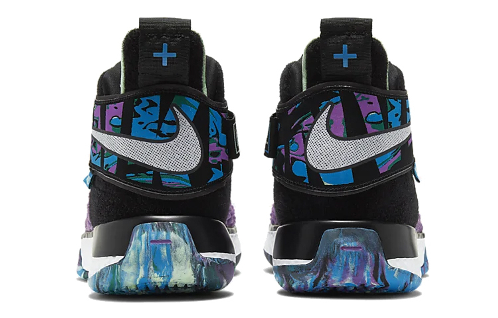 Кроссовки Nike Unvrs Air Zoom