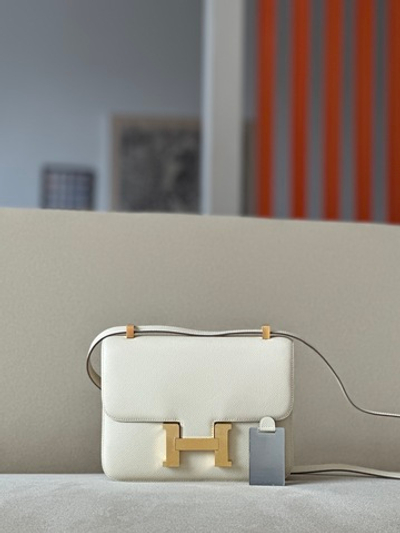 Hermes Constance 24