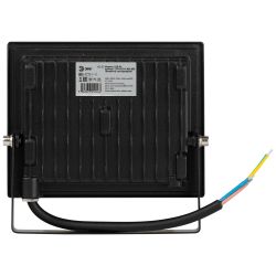 Прожектор светодиодный уличный ЭРА LPR-023-0-30K-050 50Вт 3000K IP65 гарантия 2 года