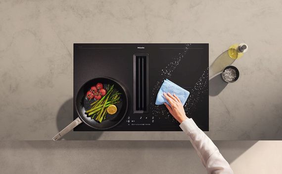 Индукционная стеклокерамич. панель с вытяжкой Miele KMDA7876FL-A 125 Gala Ed