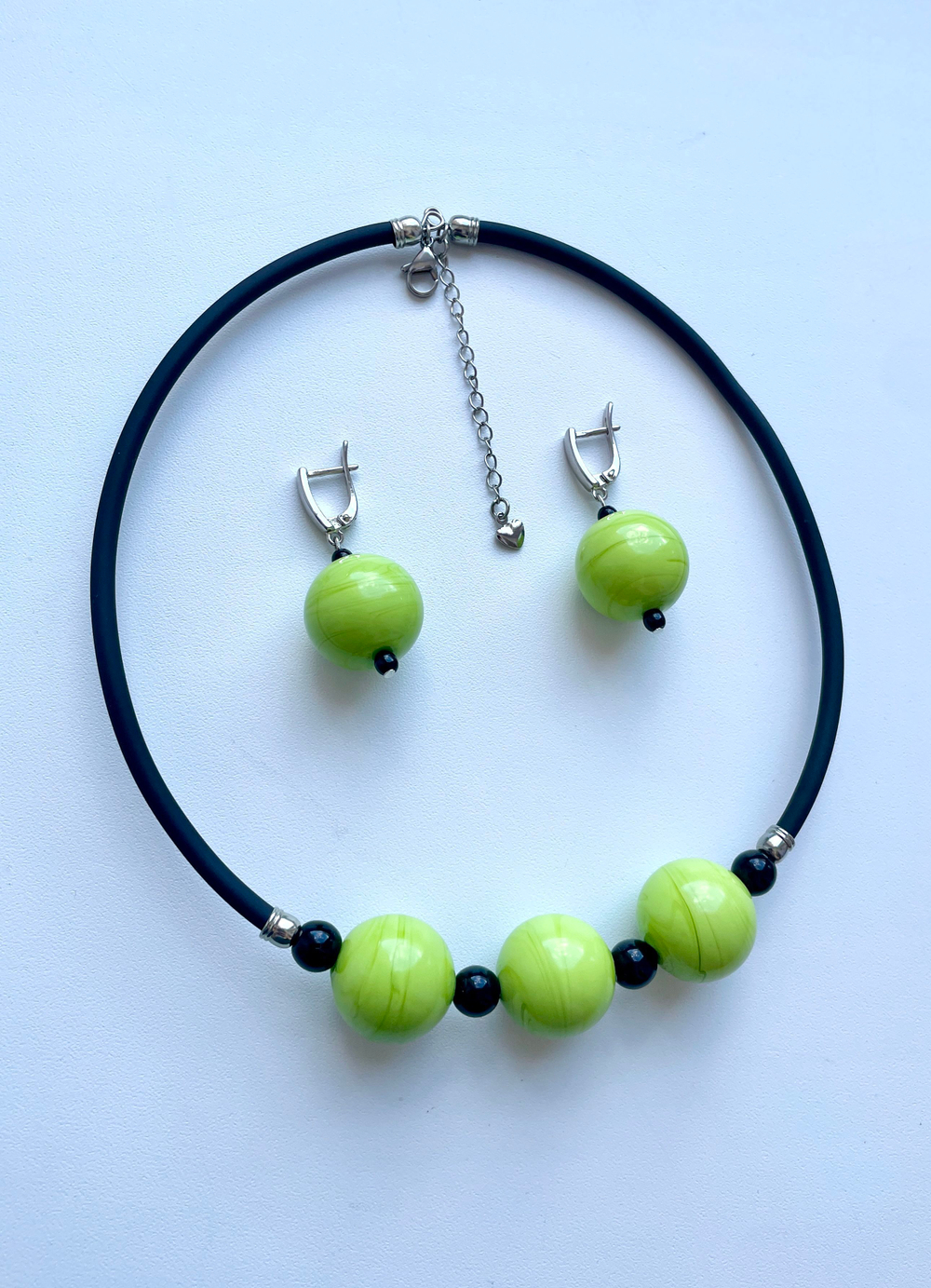 Комплект украшений из муранского стекла: колье, серьги