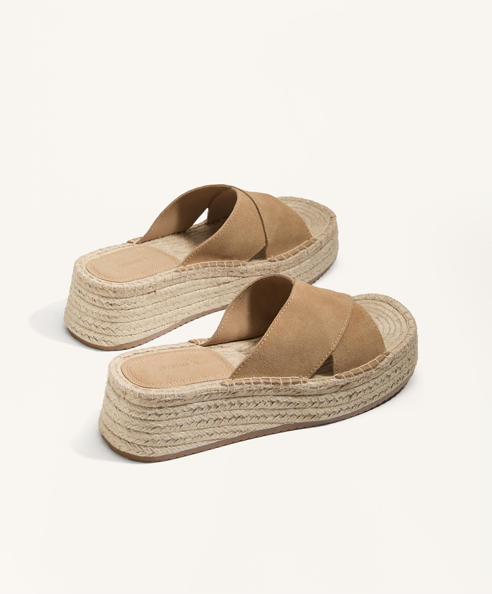 OYSHO Сандалии на танкетке из натуральной кожи, коричневый