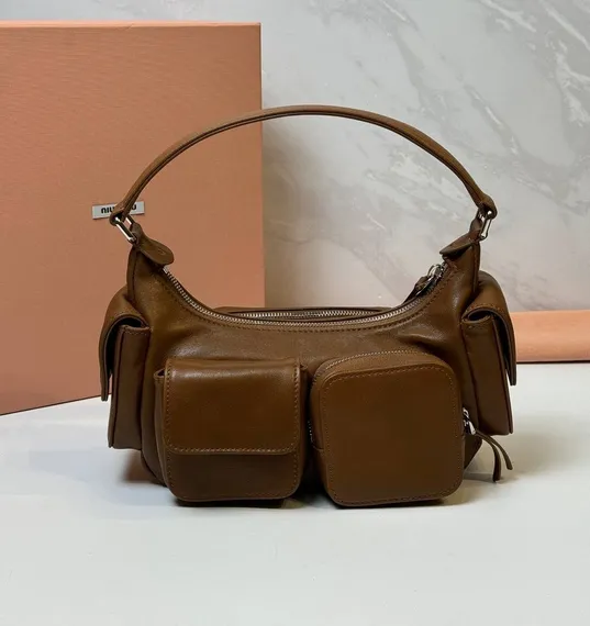 Женская сумка MIU MIU Pocket из кожи наппа