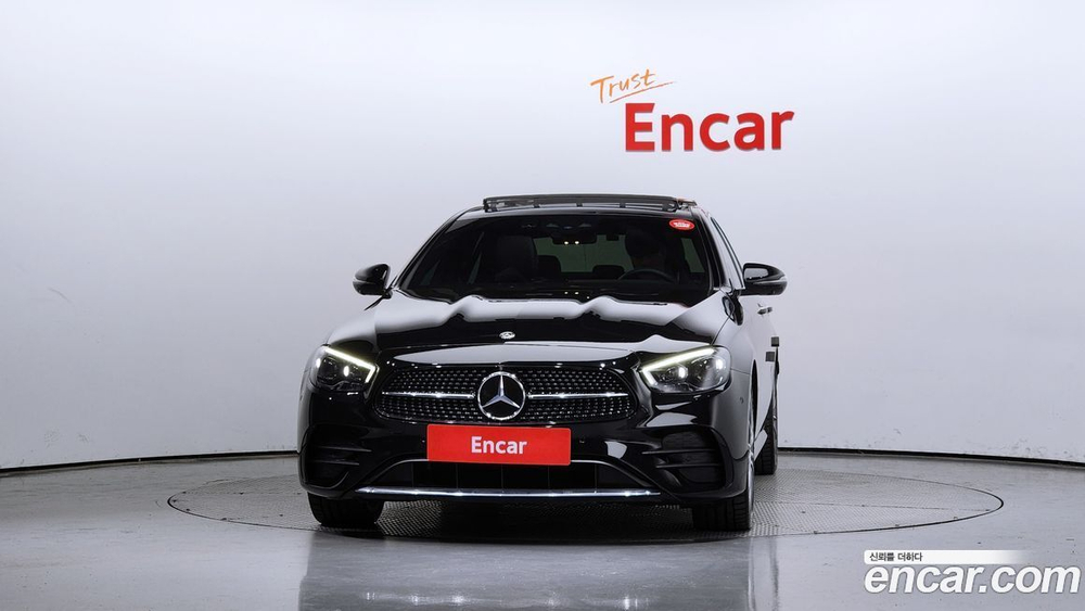 Mercedes-Benz E-Class W213 E350 4MATIC AMG Line (01.2021)