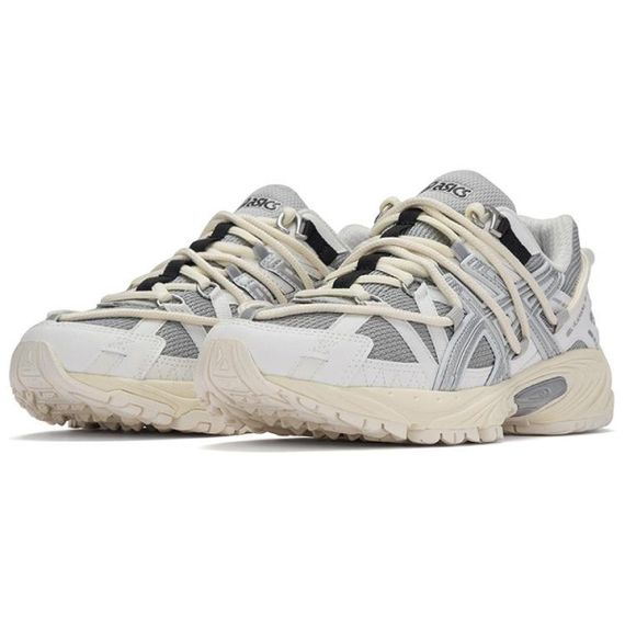 Asics Gel&#39;Kahana TR v2 - это универсальный инструмент, который можно использовать в любых условиях.