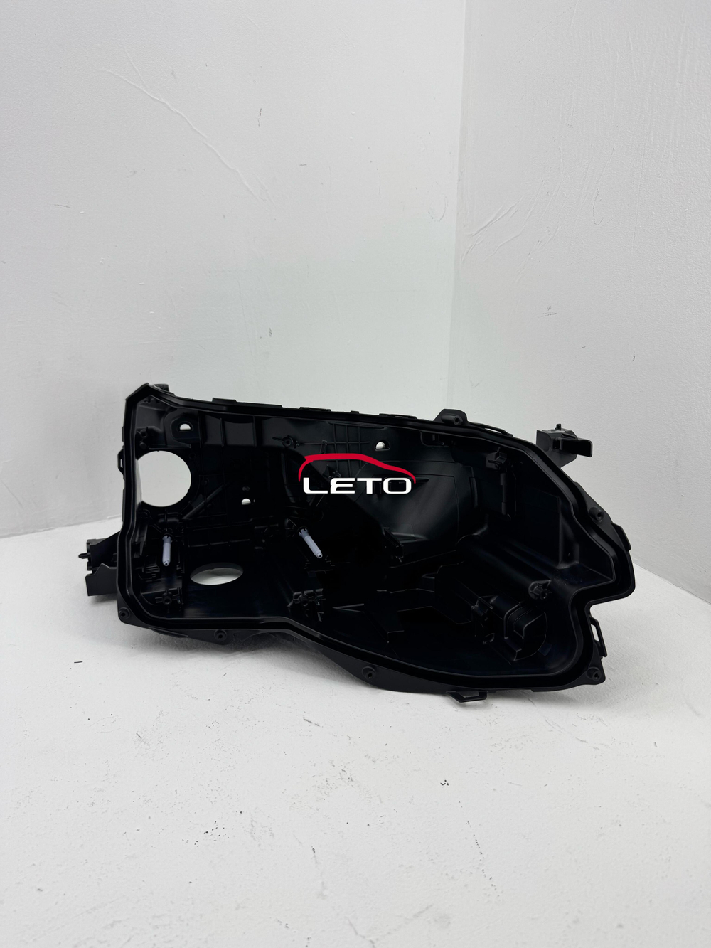 Корпус фары RH 81101-60010 8110160010