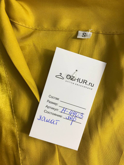 Халат атласный, маркировка S, визуально 44 размер