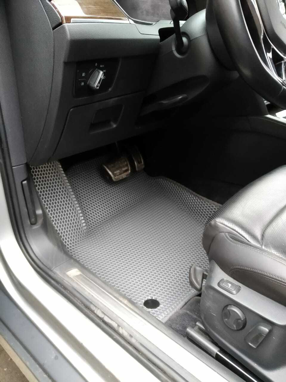 Автоковрики для VW Passat B8 (Сборка Россия)