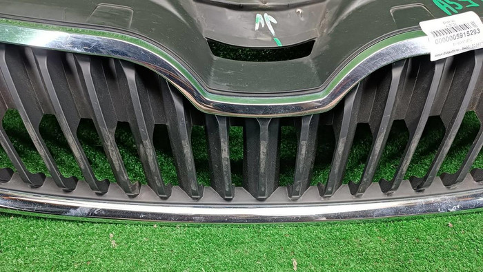 Решетка радиатора Skoda Rapid 1 (2012-2020)