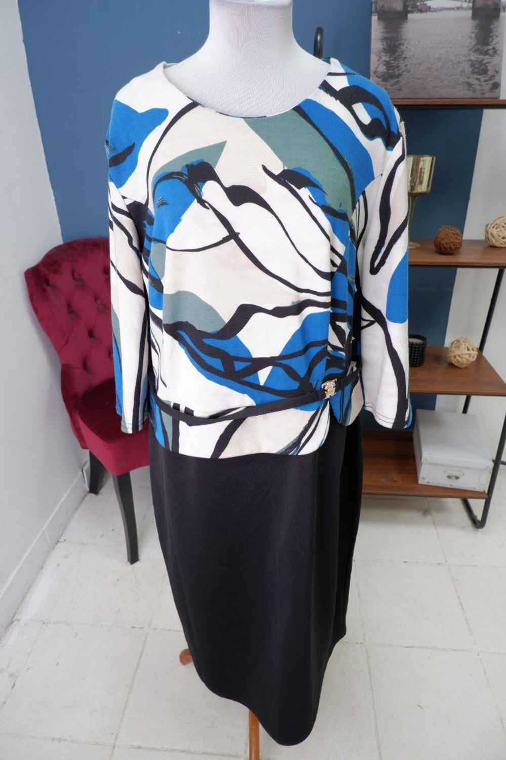 Платье офисное 58 размер