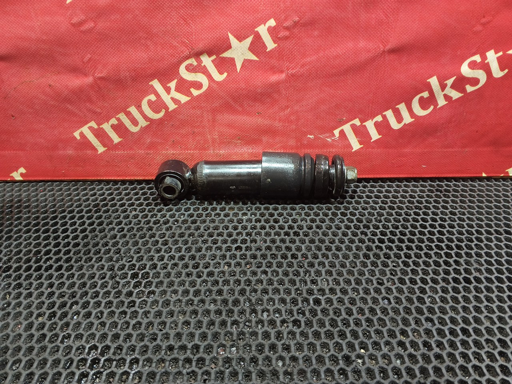 Амортизатор кабины 2017г