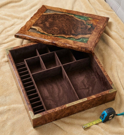 Игровая шкатулка из капы