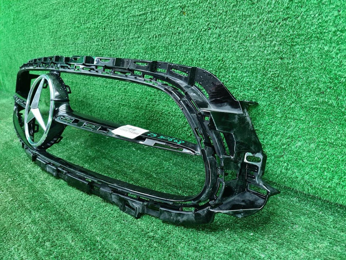 Решетка радиатора Mercedes E C238 (2020-2023)