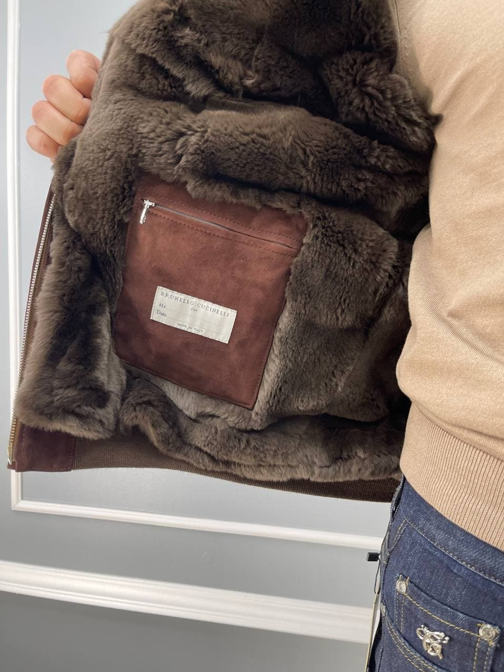 Мужской замшевый бомбер Loro Piana с мехом внутри