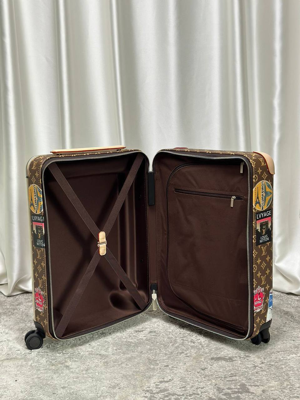 Чемодан Louis Vuitton